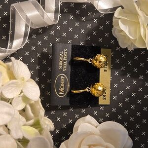 Vintage Monet Globe Drop Earrings NWT